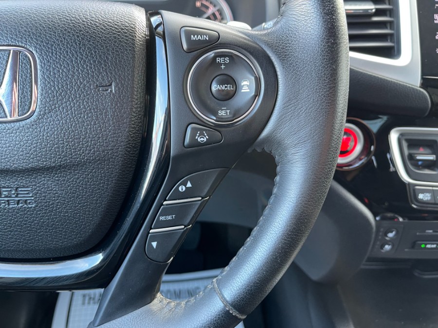 2016 Honda Pilot 4WD 4dr Elite w/RES & Navi, available for sale in Paterson, New Jersey | DZ Automall. Paterson, New Jersey 2016 Honda Pilot 4WD 4dr Elite w/RES & Navi, available for sale in Paterson, New Jersey | DZ Automall. Paterson, New Jersey