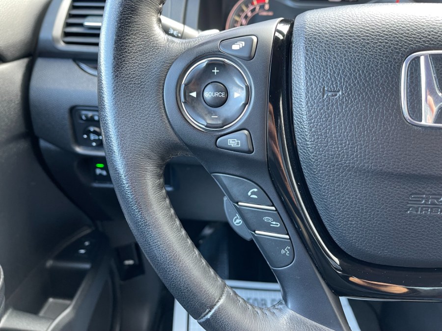 2016 Honda Pilot 4WD 4dr Elite w/RES & Navi, available for sale in Paterson, New Jersey | DZ Automall. Paterson, New Jersey 2016 Honda Pilot 4WD 4dr Elite w/RES & Navi, available for sale in Paterson, New Jersey | DZ Automall. Paterson, New Jersey
