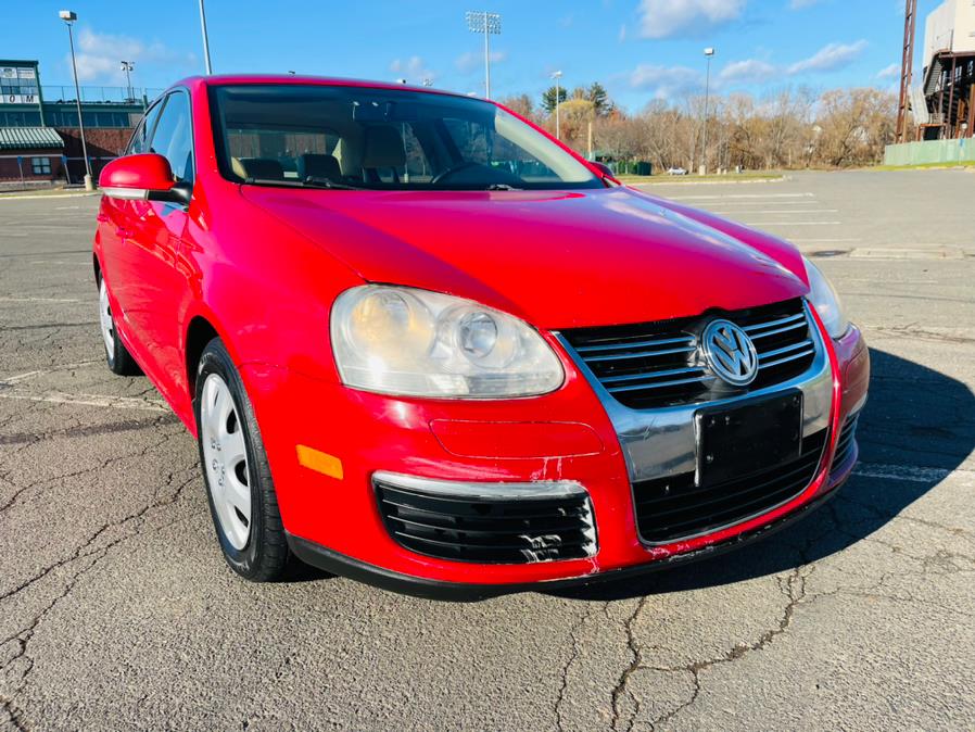 2009 Volkswagen Jetta Sedan 4dr Auto SE PZEV, available for sale in New Britain, Connecticut | Supreme Automotive. New Britain, Connecticut 2009 Volkswagen Jetta Sedan 4dr Auto SE PZEV, available for sale in New Britain, Connecticut | Supreme Automotive. New Britain, Connecticut