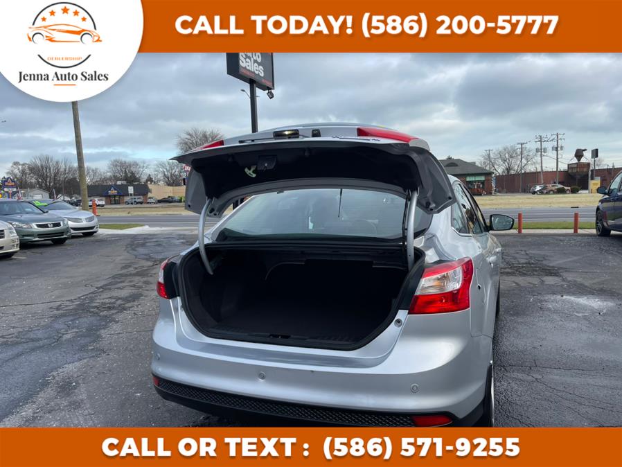 Used Ford Focus 4dr Sdn Titanium 2013 | Jenna Auto Sale Inc. Roseville, Michigan Used Ford Focus 4dr Sdn Titanium 2013 | Jenna Auto Sale Inc. Roseville, Michigan
