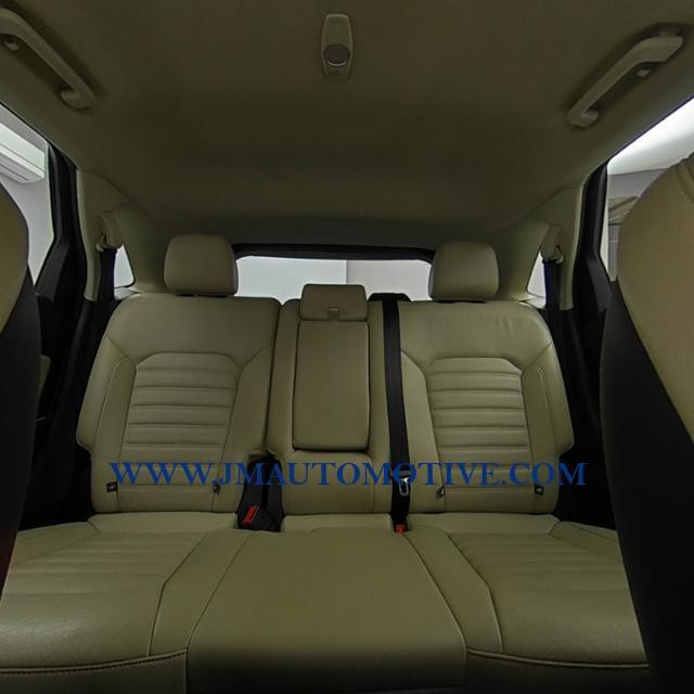 2015 Ford Edge 4dr SEL AWD, available for sale in Naugatuck, Connecticut | J&M Automotive Sls&Svc LLC. Naugatuck, Connecticut 2015 Ford Edge 4dr SEL AWD, available for sale in Naugatuck, Connecticut | J&M Automotive Sls&Svc LLC. Naugatuck, Connecticut