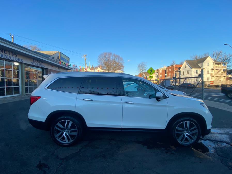 Used Honda Pilot AWD 4dr Touring w/RES & Navi 2016 | VEB Auto Sales. Hartford, Connecticut Used Honda Pilot AWD 4dr Touring w/RES & Navi 2016 | VEB Auto Sales. Hartford, Connecticut