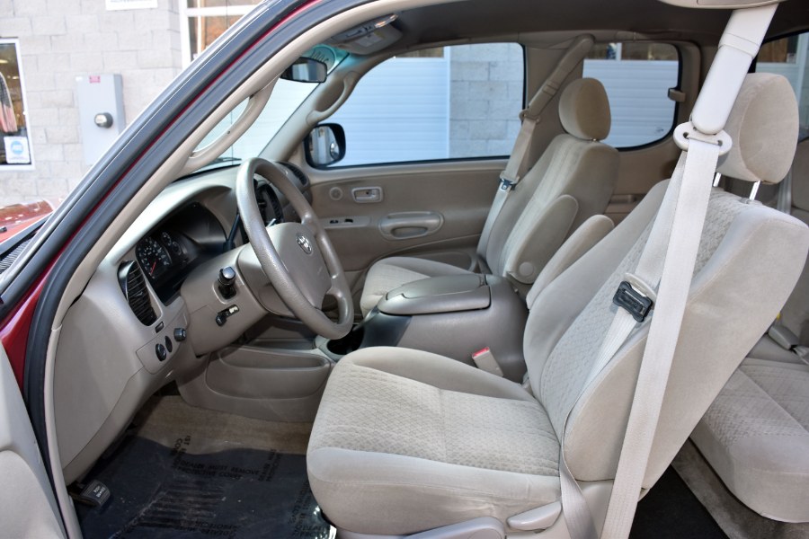 Used Toyota Tundra AccessCab V8 SR5 4WD 2006 | Highline Car Connection. Waterbury, Connecticut Used Toyota Tundra AccessCab V8 SR5 4WD 2006 | Highline Car Connection. Waterbury, Connecticut
