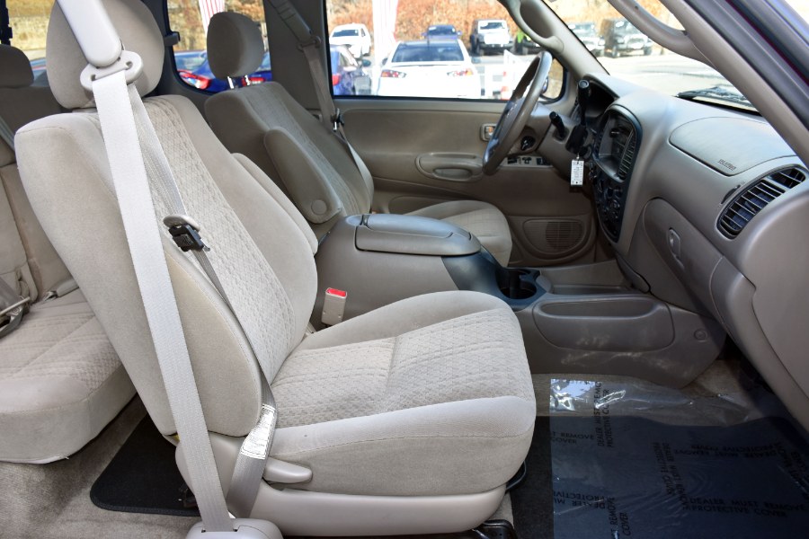 Used Toyota Tundra AccessCab V8 SR5 4WD 2006 | Highline Car Connection. Waterbury, Connecticut Used Toyota Tundra AccessCab V8 SR5 4WD 2006 | Highline Car Connection. Waterbury, Connecticut