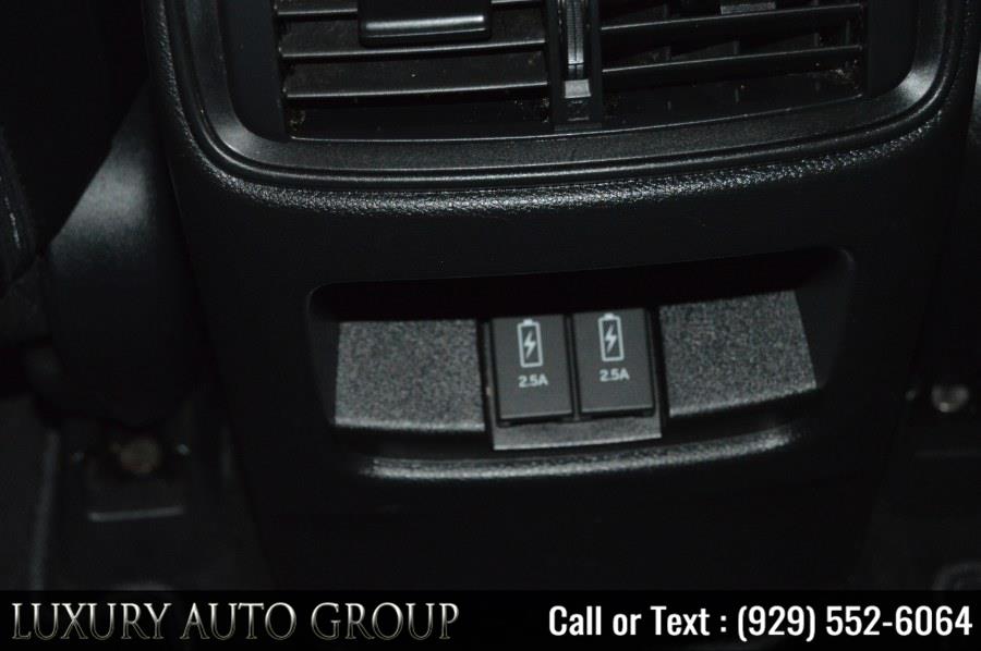 Used Honda CR-V EX-L 2WD w/Navi 2017 | Luxury Auto Group. Bronx, New York Used Honda CR-V EX-L 2WD w/Navi 2017 | Luxury Auto Group. Bronx, New York