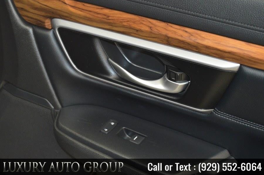 Used Honda CR-V EX-L 2WD w/Navi 2017 | Luxury Auto Group. Bronx, New York Used Honda CR-V EX-L 2WD w/Navi 2017 | Luxury Auto Group. Bronx, New York