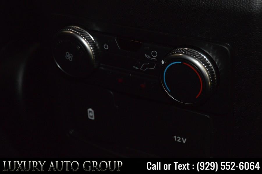 2020 Ford Explorer XLT 4WD, available for sale in Bronx, New York | Luxury Auto Group. Bronx, New York 2020 Ford Explorer XLT 4WD, available for sale in Bronx, New York | Luxury Auto Group. Bronx, New York