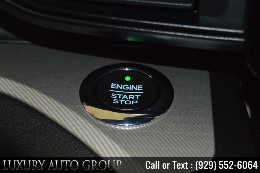 2020 Ford Explorer XLT 4WD, available for sale in Bronx, New York | Luxury Auto Group. Bronx, New York 2020 Ford Explorer XLT 4WD, available for sale in Bronx, New York | Luxury Auto Group. Bronx, New York