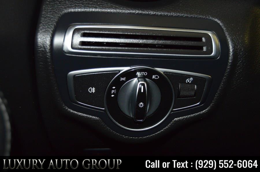 Used Mercedes-Benz C-Class 4dr Sdn C 300 Luxury 4MATIC 2016 | Luxury Auto Group. Bronx, New York Used Mercedes-Benz C-Class 4dr Sdn C 300 Luxury 4MATIC 2016 | Luxury Auto Group. Bronx, New York