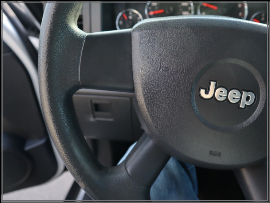 Used Jeep Liberty 4WD 4dr Sport 2010 | My Auto Inc.. Huntington Station, New York