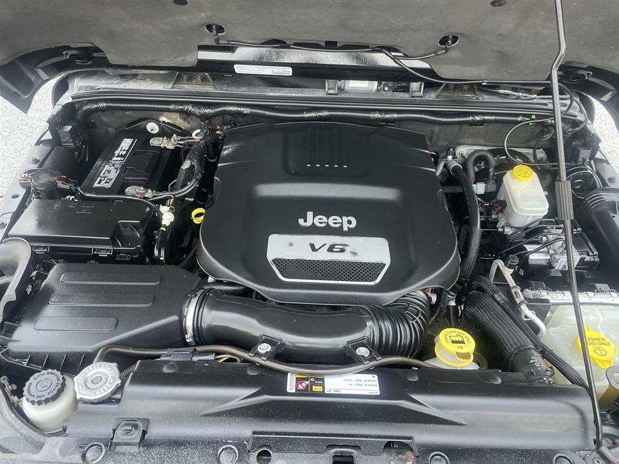 2014 Jeep Wrangler Unlimited 4WD 4dr Rubicon, available for sale in Elida, Ohio | Josh's All Under Ten LLC. Elida, Ohio 2014 Jeep Wrangler Unlimited 4WD 4dr Rubicon, available for sale in Elida, Ohio | Josh's All Under Ten LLC. Elida, Ohio