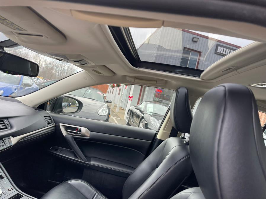 Used Lexus CT 200h 5dr Sdn Hybrid 2014 | Mike And Tony Auto Sales, Inc. South Windsor, Connecticut Used Lexus CT 200h 5dr Sdn Hybrid 2014 | Mike And Tony Auto Sales, Inc. South Windsor, Connecticut