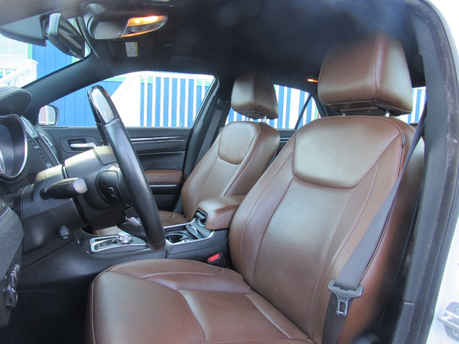 Used Chrysler 300 Limited RWD 2019 | NJ Used Cars Center. Irvington, New Jersey Used Chrysler 300 Limited RWD 2019 | NJ Used Cars Center. Irvington, New Jersey