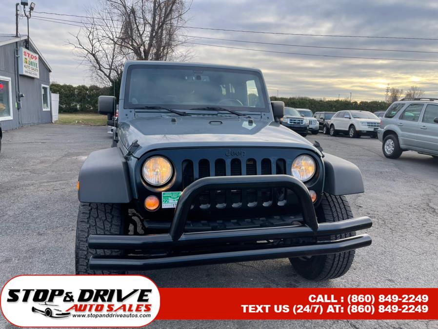 Used Jeep Wrangler Unlimited 4WD 4dr Willys Wheeler 2014 | Stop & Drive Auto Sales. East Windsor, Connecticut