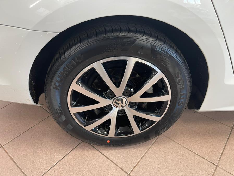 Used Volkswagen Jetta 1.4T SE Auto 2017 | Power Motors East. Massapequa Park, New York Used Volkswagen Jetta 1.4T SE Auto 2017 | Power Motors East. Massapequa Park, New York