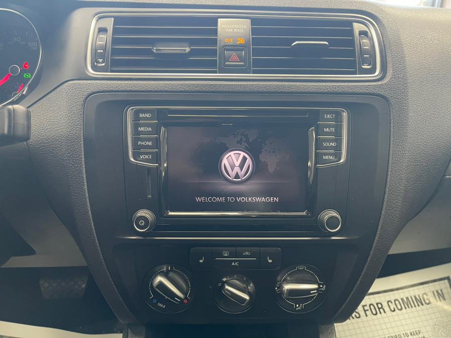 Used Volkswagen Jetta 1.4T SE Auto 2017 | Power Motors East. Massapequa Park, New York Used Volkswagen Jetta 1.4T SE Auto 2017 | Power Motors East. Massapequa Park, New York