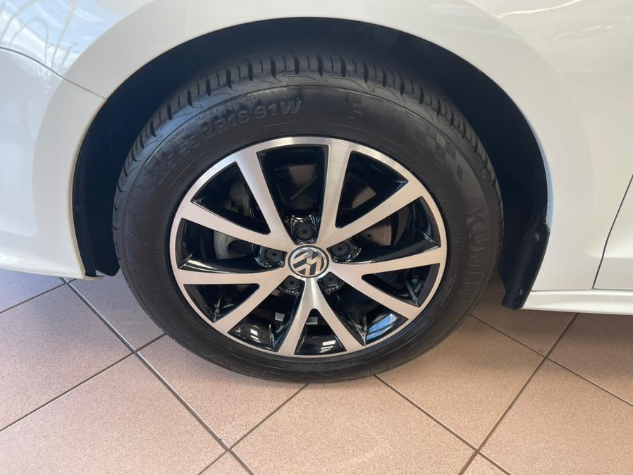 Used Volkswagen Jetta 1.4T SE Auto 2017 | Power Motors East. Massapequa Park, New York Used Volkswagen Jetta 1.4T SE Auto 2017 | Power Motors East. Massapequa Park, New York