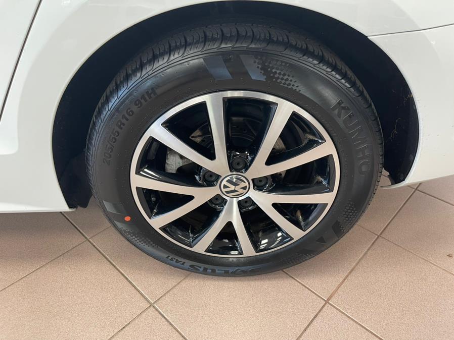 Used Volkswagen Jetta 1.4T SE Auto 2017 | Power Motors East. Massapequa Park, New York Used Volkswagen Jetta 1.4T SE Auto 2017 | Power Motors East. Massapequa Park, New York