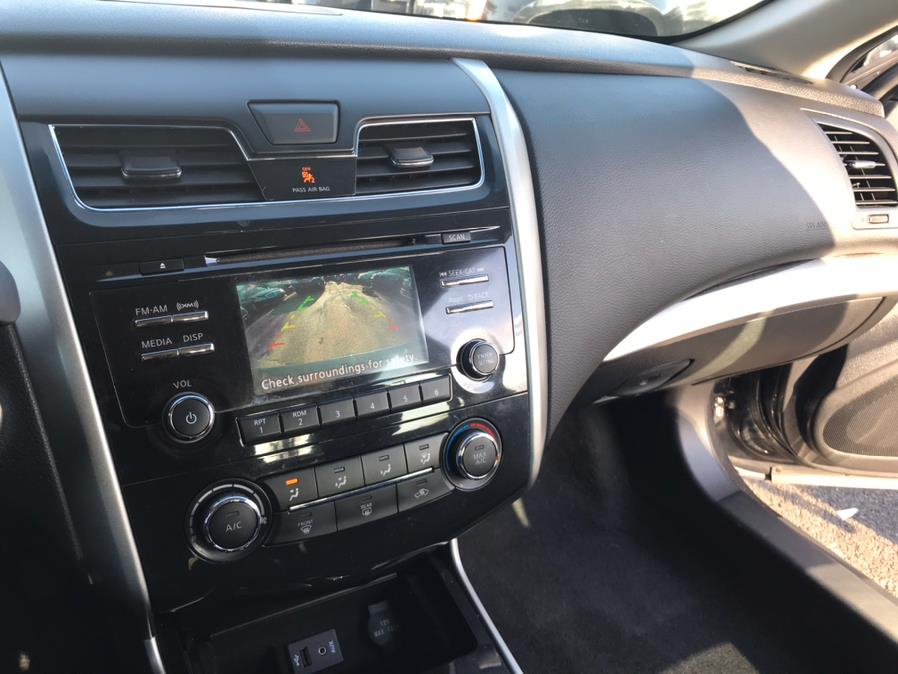 Used Nissan Altima 4dr Sdn I4 2.5 SL 2014 | Car Valley Group. Jersey City, New Jersey Used Nissan Altima 4dr Sdn I4 2.5 SL 2014 | Car Valley Group. Jersey City, New Jersey