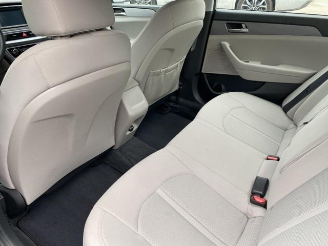 Used Hyundai Sonata SE 2019 | Blasius of Danbury. Danbury, Connecticut Used Hyundai Sonata SE 2019 | Blasius of Danbury. Danbury, Connecticut