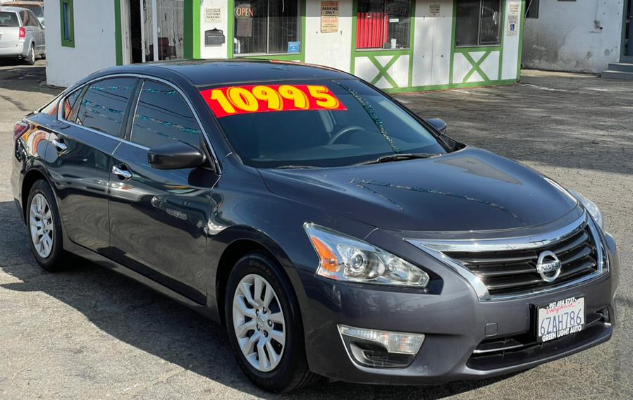 2013 Nissan Altima 4dr Sdn I4 2.5 S, available for sale in Corona, California | Green Light Auto. Corona, California 2013 Nissan Altima 4dr Sdn I4 2.5 S, available for sale in Corona, California | Green Light Auto. Corona, California