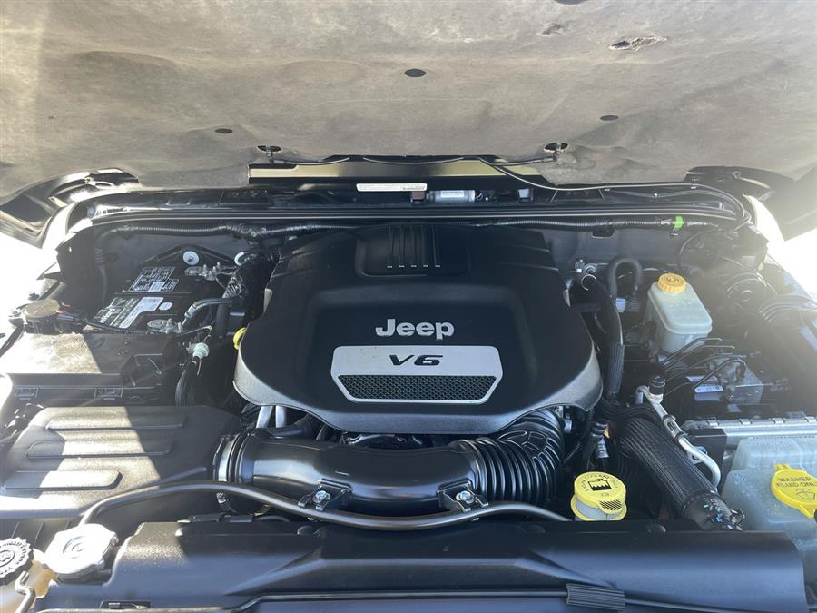 2014 Jeep Wrangler Unlimited 4WD 4dr Sahara, available for sale in Elida, Ohio | Josh's All Under Ten LLC. Elida, Ohio 2014 Jeep Wrangler Unlimited 4WD 4dr Sahara, available for sale in Elida, Ohio | Josh's All Under Ten LLC. Elida, Ohio