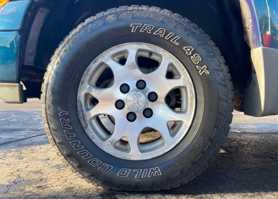 Used Chevrolet Suburban 4dr 1500 4WD Z71 2006 | Marsh Auto Sales LLC. Ortonville, Michigan Used Chevrolet Suburban 4dr 1500 4WD Z71 2006 | Marsh Auto Sales LLC. Ortonville, Michigan