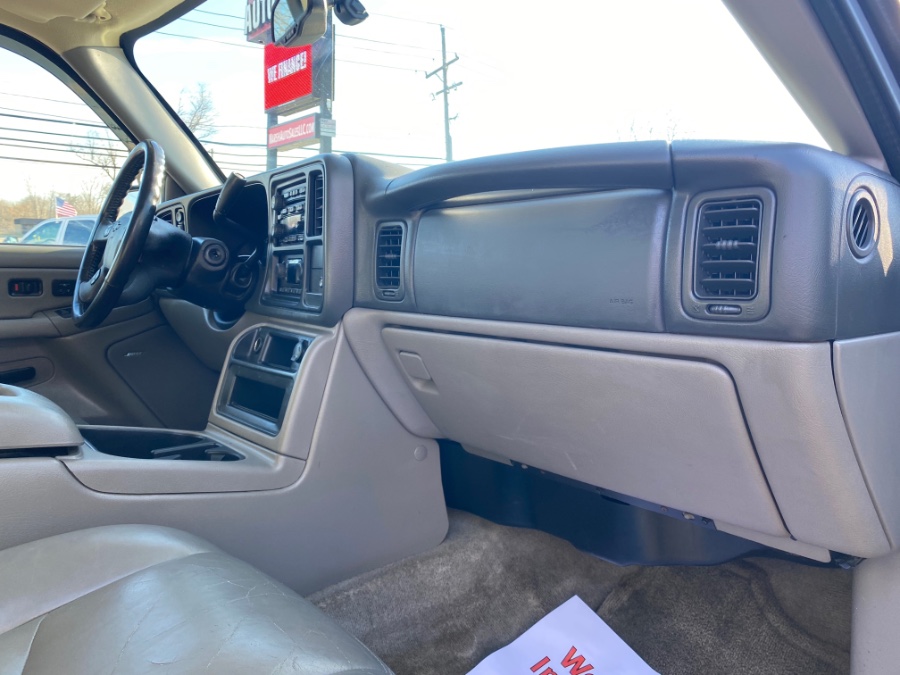 Used Chevrolet Suburban 4dr 1500 4WD Z71 2006 | Marsh Auto Sales LLC. Ortonville, Michigan Used Chevrolet Suburban 4dr 1500 4WD Z71 2006 | Marsh Auto Sales LLC. Ortonville, Michigan