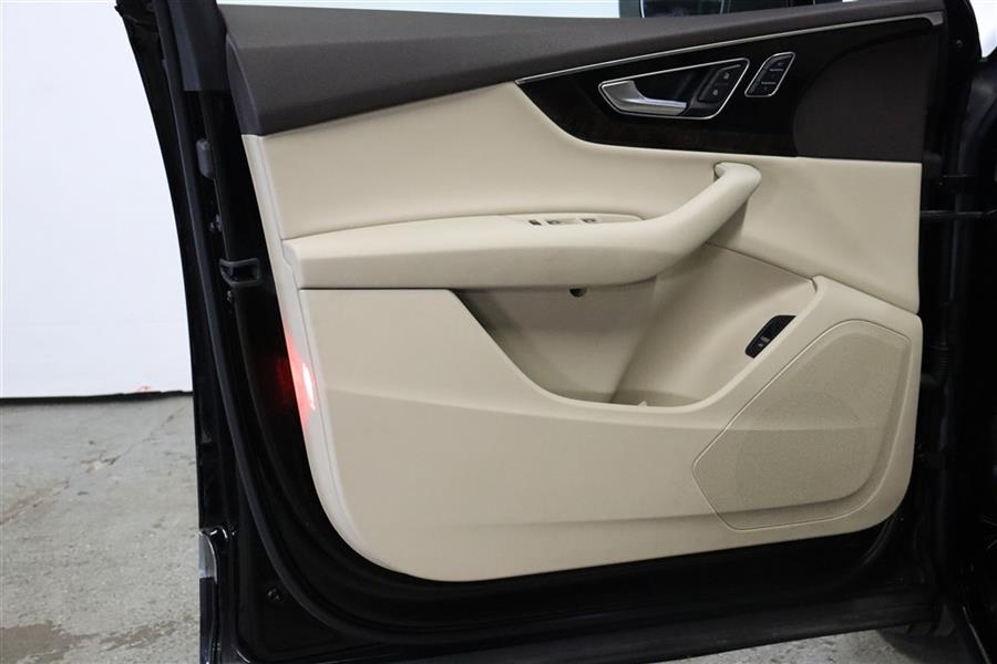 2017 Audi Q7 PREMIUM, available for sale in Paterson, New Jersey | Fast Track Motors. Paterson, New Jersey 2017 Audi Q7 PREMIUM, available for sale in Paterson, New Jersey | Fast Track Motors. Paterson, New Jersey