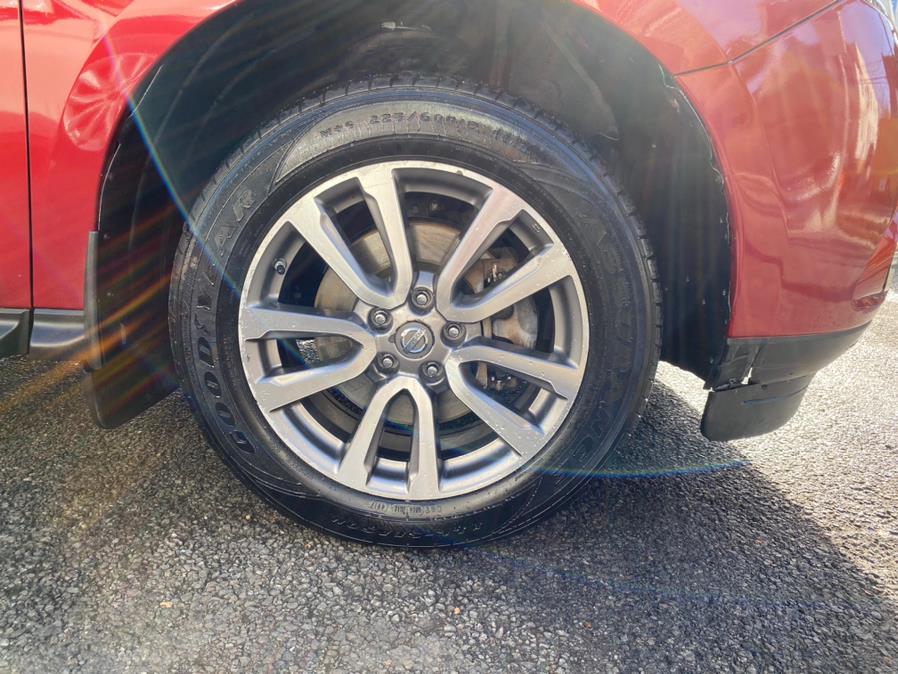 Used Nissan Pathfinder 4WD 4dr SV 2014 | Sunrise Autoland. Jamaica, New York Used Nissan Pathfinder 4WD 4dr SV 2014 | Sunrise Autoland. Jamaica, New York