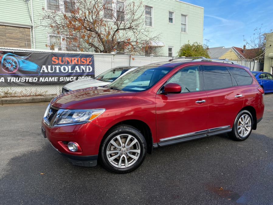 Used Nissan Pathfinder 4WD 4dr SV 2014 | Sunrise Autoland. Jamaica, New York Used Nissan Pathfinder 4WD 4dr SV 2014 | Sunrise Autoland. Jamaica, New York