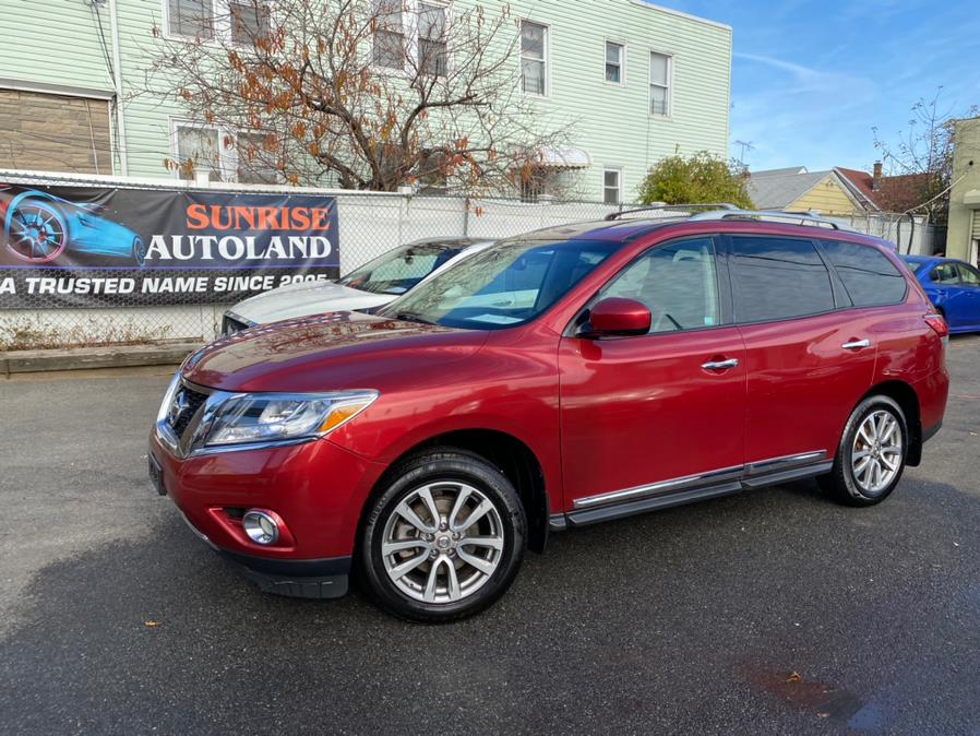 2014 Nissan Pathfinder 4WD 4dr SV, available for sale in Jamaica, New York | Sunrise Autoland. Jamaica, New York