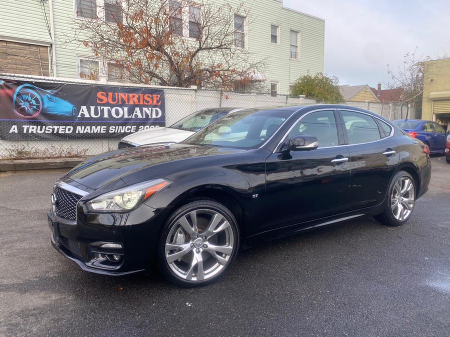 2018 INFINITI Q70 3.7 LUXE  SPORT  AWD, available for sale in Jamaica, New York | Sunrise Autoland. Jamaica, New York