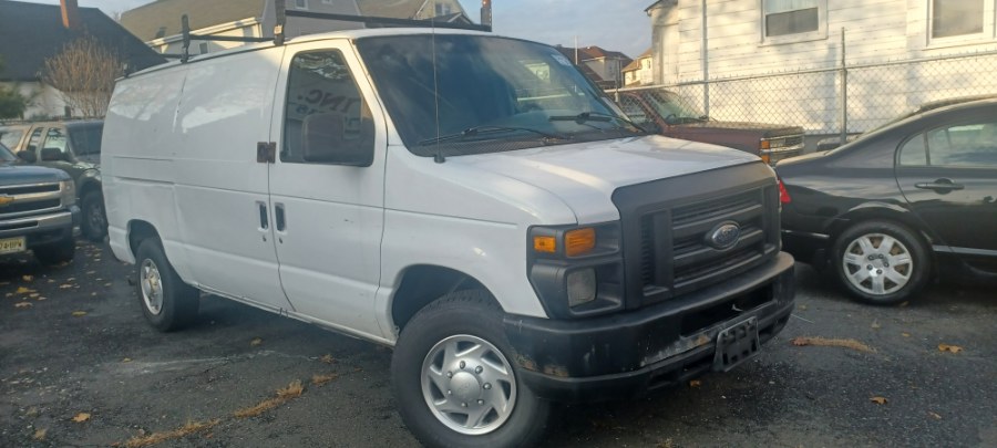 2008 Ford Econoline Cargo Van E-250 Commercial, available for sale in Paterson, NJ