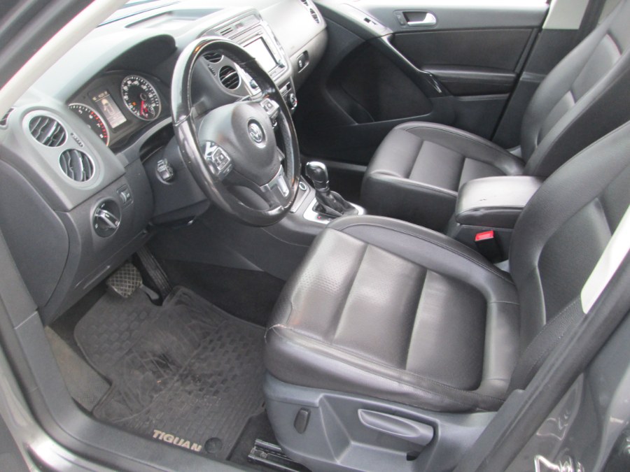 2014 Volkswagen Tiguan 4MOTION 4dr Auto S, available for sale in Levittown, Pennsylvania | Levittown Auto. Levittown, Pennsylvania 2014 Volkswagen Tiguan 4MOTION 4dr Auto S, available for sale in Levittown, Pennsylvania | Levittown Auto. Levittown, Pennsylvania