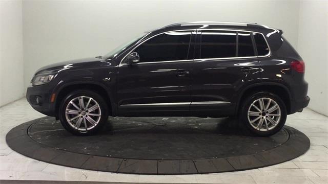 Used Volkswagen Tiguan SEL 2016 | Eastchester Motor Cars. Bronx, New York Used Volkswagen Tiguan SEL 2016 | Eastchester Motor Cars. Bronx, New York