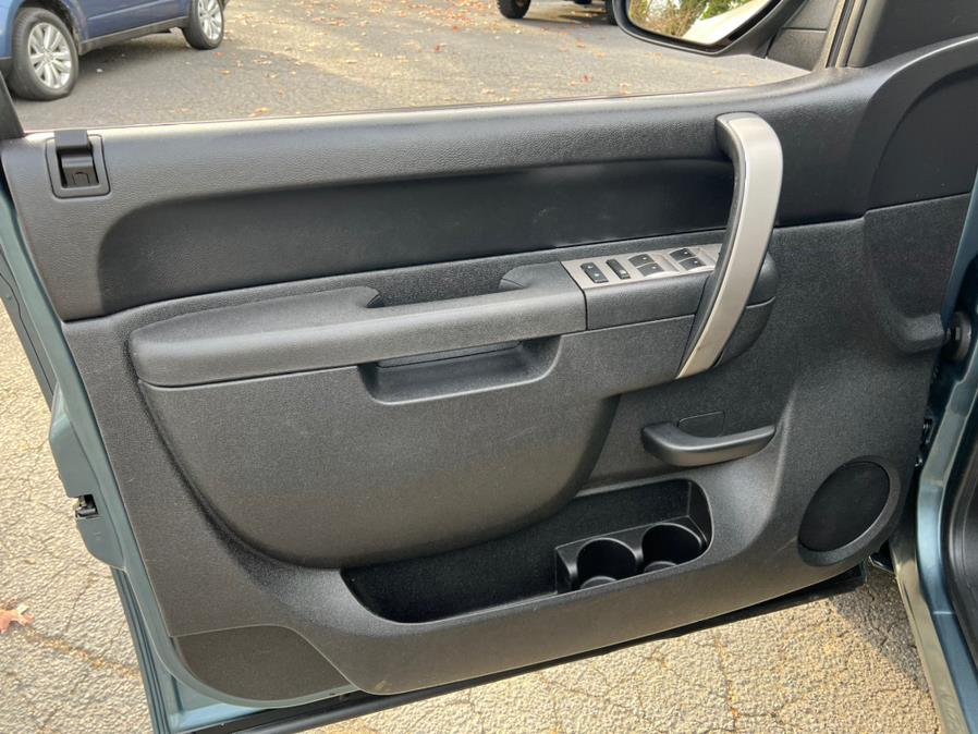 Used Chevrolet Silverado 1500 4WD Crew Cab 143.5" LS 2011 | Mint Auto Sales. Islip, New York Used Chevrolet Silverado 1500 4WD Crew Cab 143.5" LS 2011 | Mint Auto Sales. Islip, New York