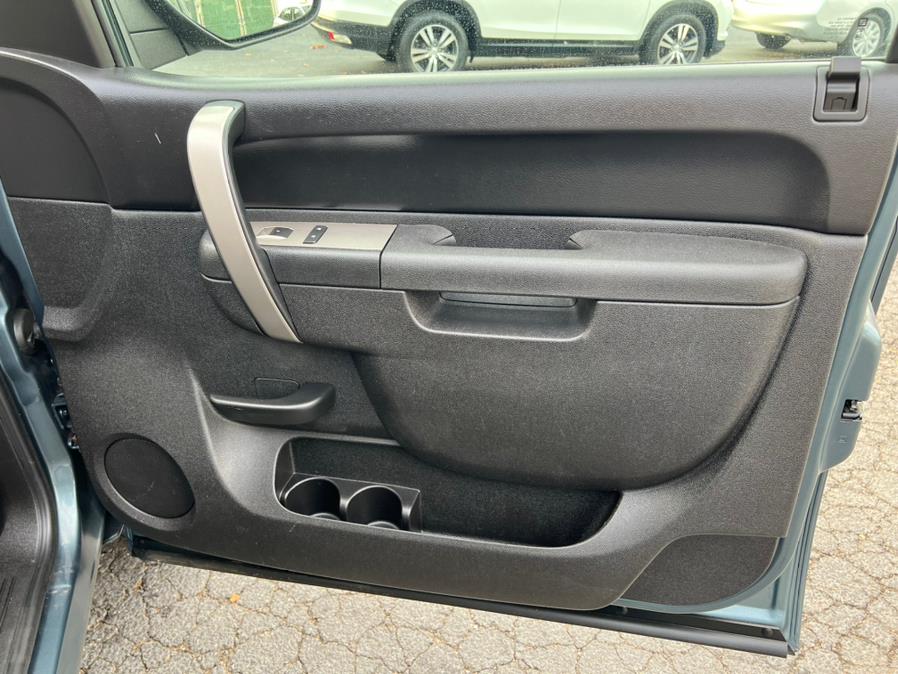 Used Chevrolet Silverado 1500 4WD Crew Cab 143.5" LS 2011 | Mint Auto Sales. Islip, New York Used Chevrolet Silverado 1500 4WD Crew Cab 143.5" LS 2011 | Mint Auto Sales. Islip, New York