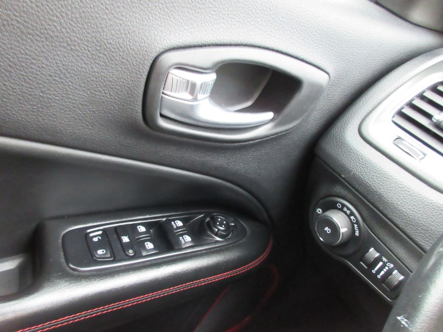 2020 Jeep Compass Trailhawk 4x4, available for sale in Linden, New Jersey | Route 27 Auto Mall. Linden, New Jersey 2020 Jeep Compass Trailhawk 4x4, available for sale in Linden, New Jersey | Route 27 Auto Mall. Linden, New Jersey