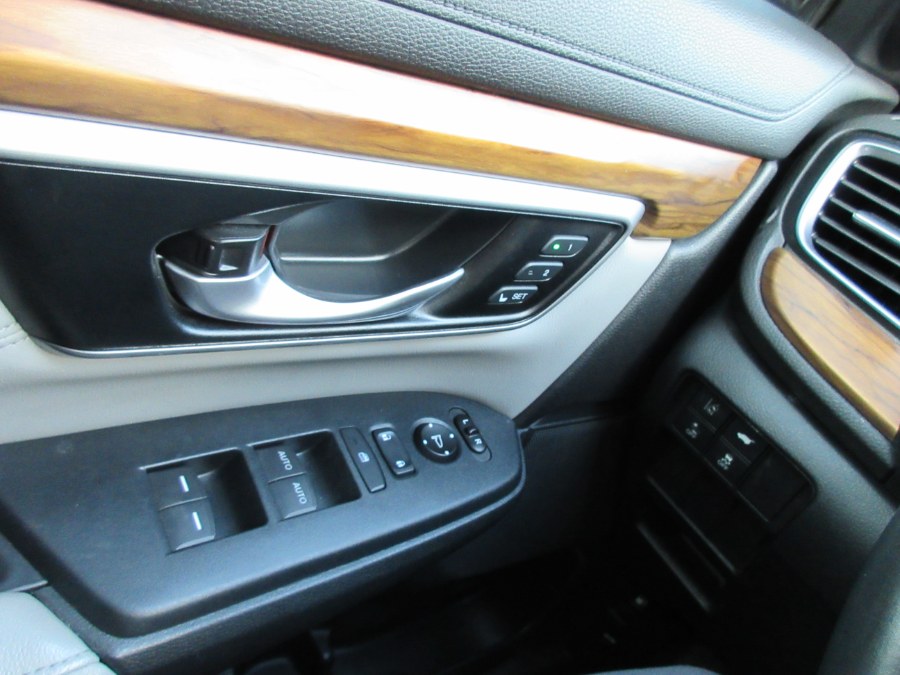 2019 Honda CR-V EX-L 2WD, available for sale in Linden, New Jersey | Route 27 Auto Mall. Linden, New Jersey 2019 Honda CR-V EX-L 2WD, available for sale in Linden, New Jersey | Route 27 Auto Mall. Linden, New Jersey