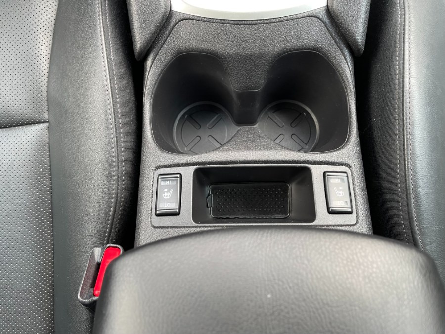 2014 Nissan Rogue AWD 4dr SL, available for sale in Paterson, New Jersey | DZ Automall. Paterson, New Jersey 2014 Nissan Rogue AWD 4dr SL, available for sale in Paterson, New Jersey | DZ Automall. Paterson, New Jersey
