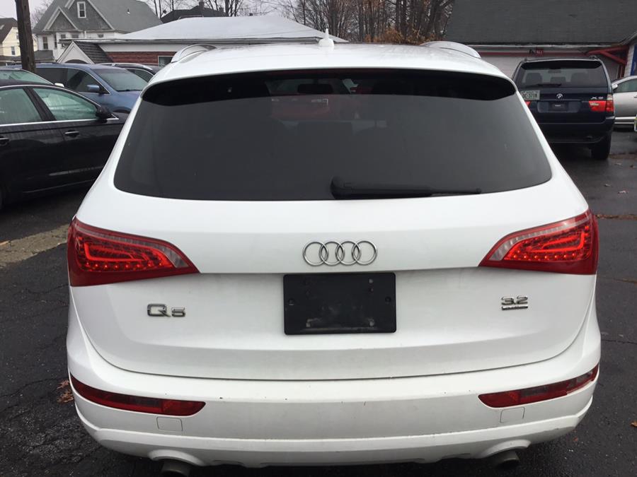 Used Audi Q5 quattro 4dr 3.2L Premium Plus 2009 | Liberty Motors. Manchester, Connecticut Used Audi Q5 quattro 4dr 3.2L Premium Plus 2009 | Liberty Motors. Manchester, Connecticut
