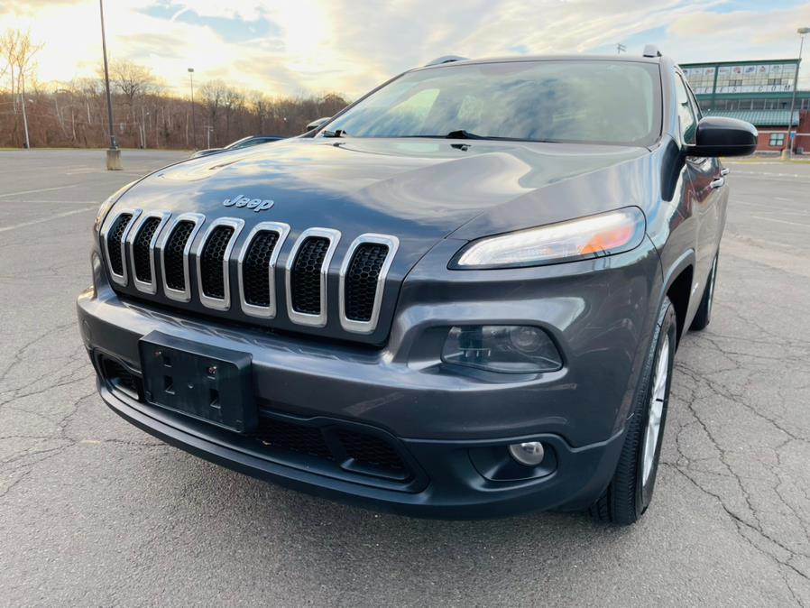 Used Jeep Cherokee 4WD 4dr Latitude 2015 | Supreme Automotive. New Britain, Connecticut Used Jeep Cherokee 4WD 4dr Latitude 2015 | Supreme Automotive. New Britain, Connecticut