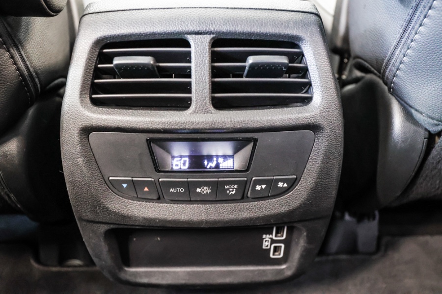 Used Honda Pilot EX-L AWD 2020 | 26 Motors Long Island. ELMONT, New York Used Honda Pilot EX-L AWD 2020 | 26 Motors Long Island. ELMONT, New York