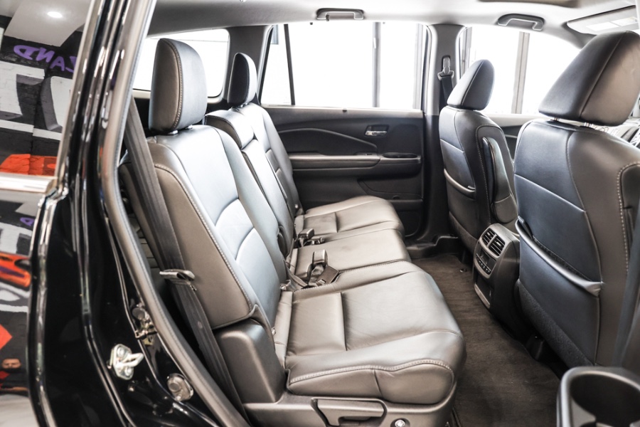 Used Honda Pilot EX-L AWD 2020 | 26 Motors Long Island. ELMONT, New York Used Honda Pilot EX-L AWD 2020 | 26 Motors Long Island. ELMONT, New York