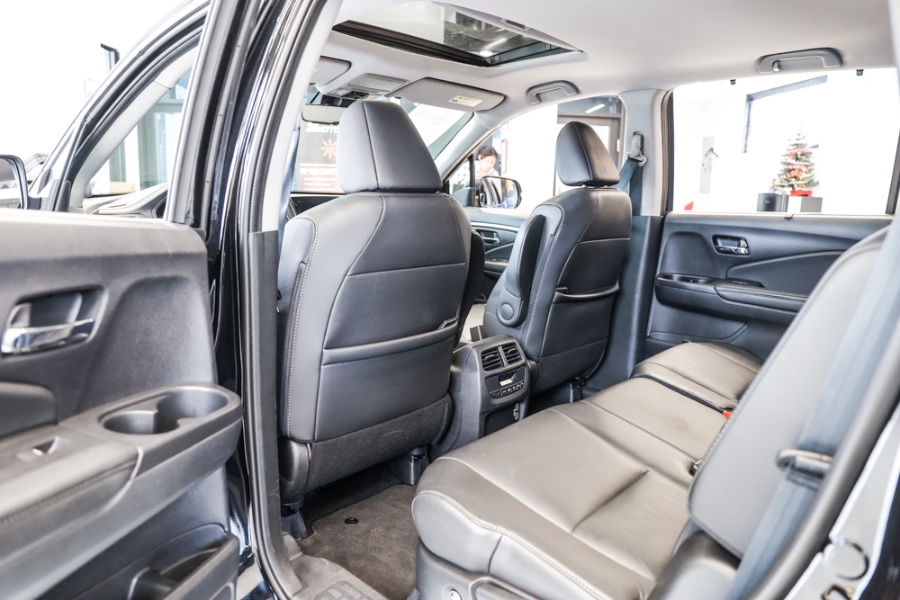 Used Honda Pilot EX-L AWD 2020 | 26 Motors Long Island. ELMONT, New York Used Honda Pilot EX-L AWD 2020 | 26 Motors Long Island. ELMONT, New York