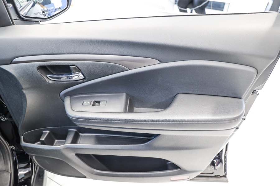 Used Honda Pilot EX-L AWD 2020 | 26 Motors Long Island. ELMONT, New York Used Honda Pilot EX-L AWD 2020 | 26 Motors Long Island. ELMONT, New York
