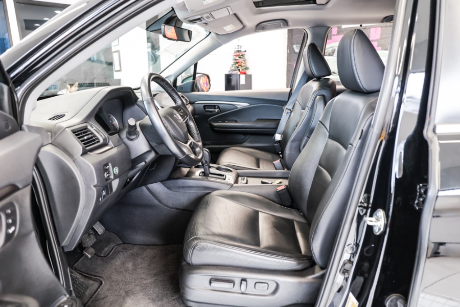 Used Honda Pilot EX-L AWD 2020 | 26 Motors Long Island. ELMONT, New York Used Honda Pilot EX-L AWD 2020 | 26 Motors Long Island. ELMONT, New York