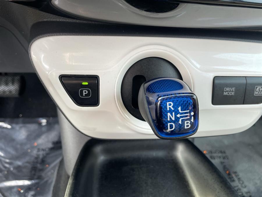2016 Toyota Prius 5dr HB Two Eco (Natl), available for sale in Stratford, Connecticut | Wiz Leasing Inc. Stratford, Connecticut 2016 Toyota Prius 5dr HB Two Eco (Natl), available for sale in Stratford, Connecticut | Wiz Leasing Inc. Stratford, Connecticut