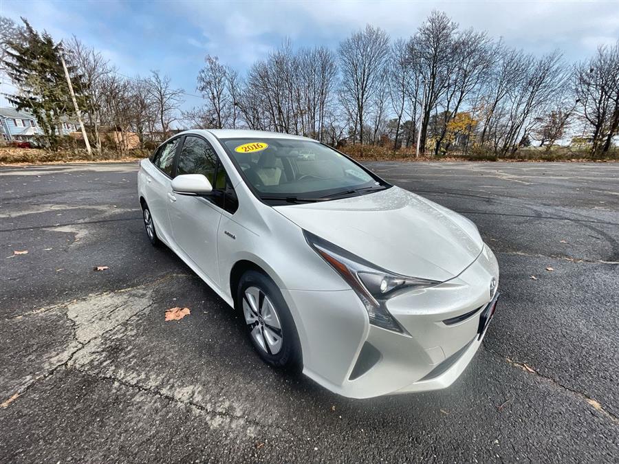 2016 Toyota Prius 5dr HB Two Eco (Natl), available for sale in Stratford, Connecticut | Wiz Leasing Inc. Stratford, Connecticut 2016 Toyota Prius 5dr HB Two Eco (Natl), available for sale in Stratford, Connecticut | Wiz Leasing Inc. Stratford, Connecticut